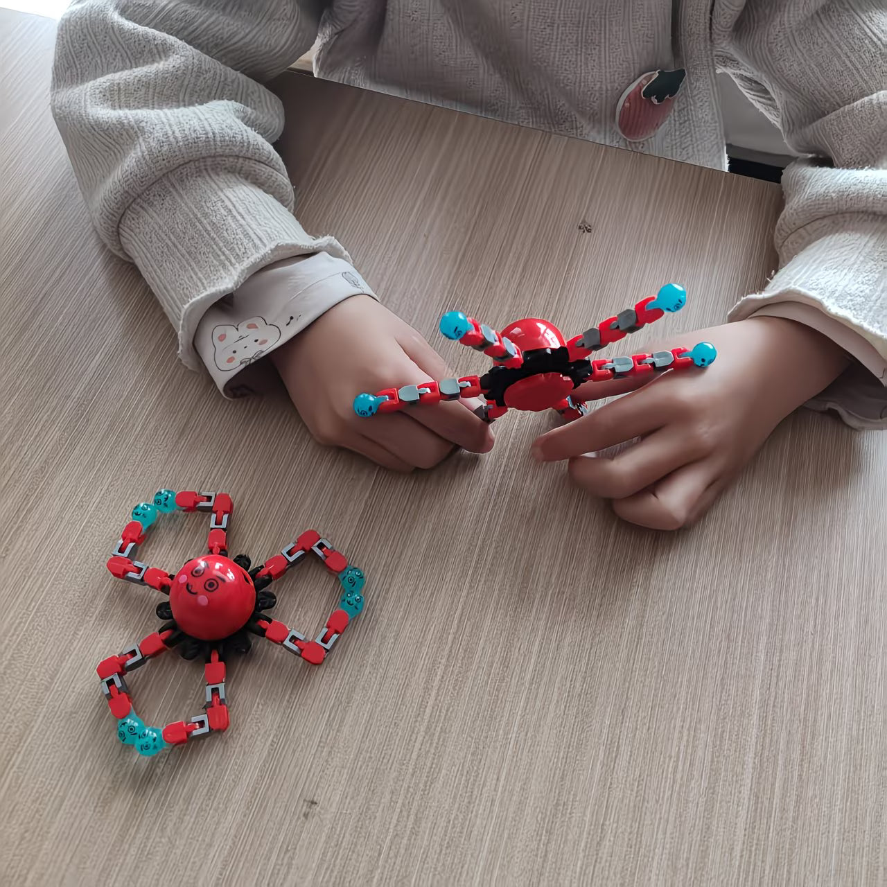 Mechanical fidget spinner with strange face robot gyro toy