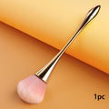 Small and slender makeup brush with ultra-soft bristles
